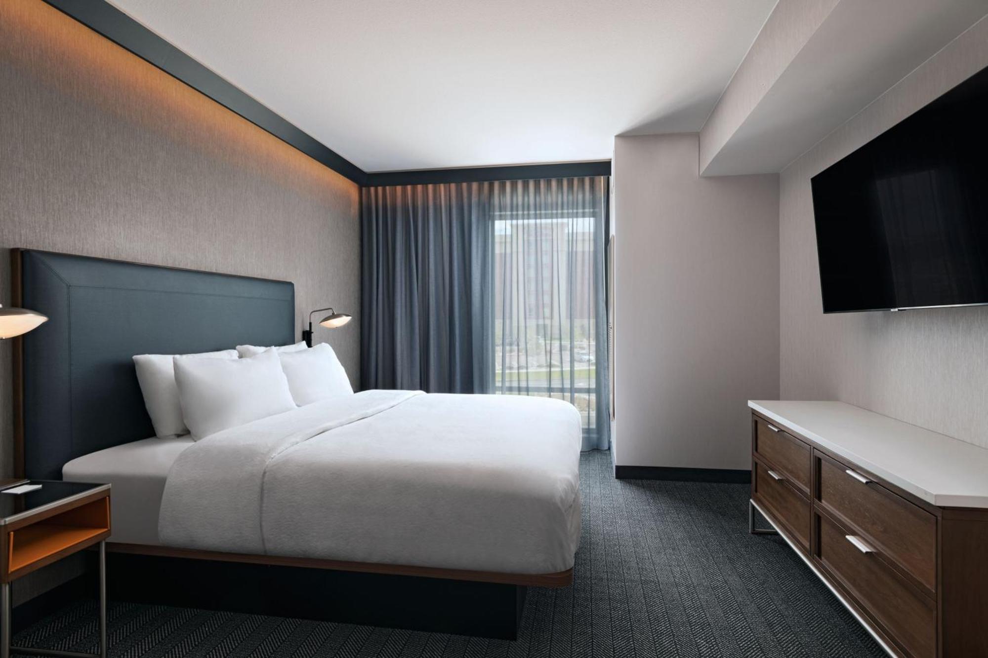 Courtyard By Marriott Colorado Springs North, Air Force Academy Hotel Bagian luar foto