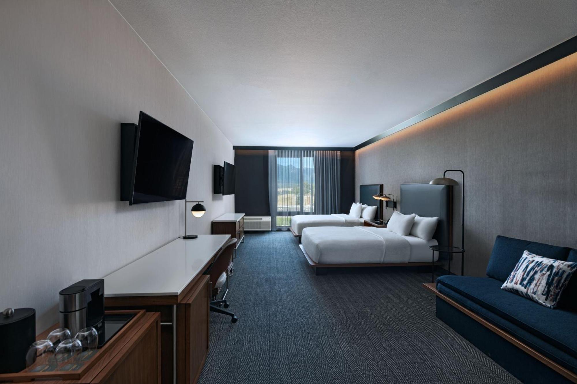 Courtyard By Marriott Colorado Springs North, Air Force Academy Hotel Bagian luar foto