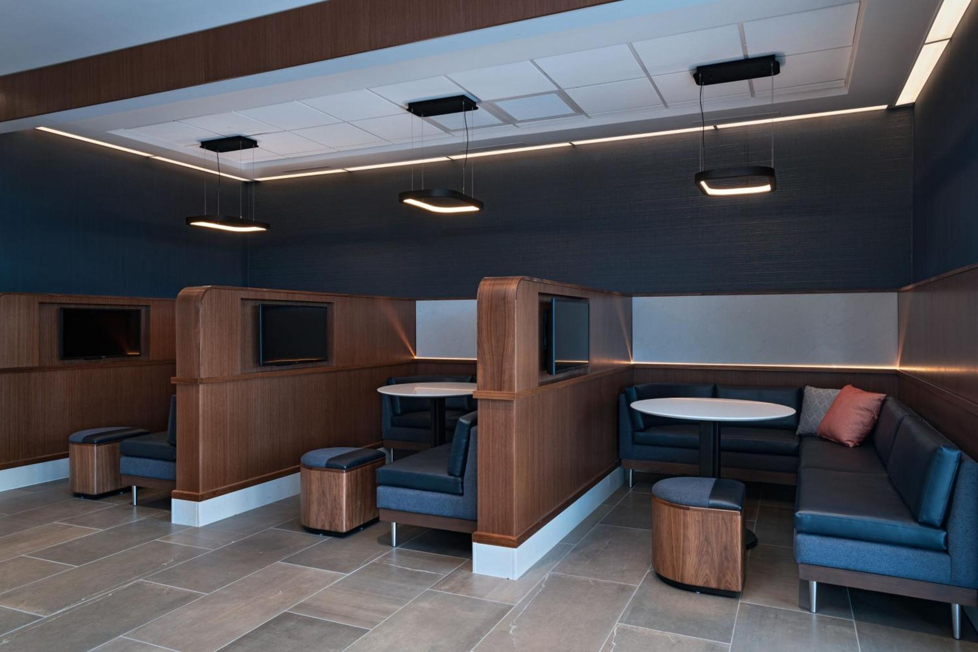 Courtyard By Marriott Colorado Springs North, Air Force Academy Hotel Bagian luar foto